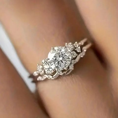 Silver-tone 2Pcs Set Round Rings Round Crystal-look for Engagement