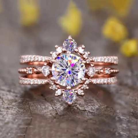 Crown Design Round Dazzling Crystal-look Rings for Bridal Wedding Rose Gold Color Plated Rings for Women