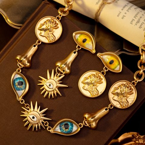 Green Eye Necklace Set
